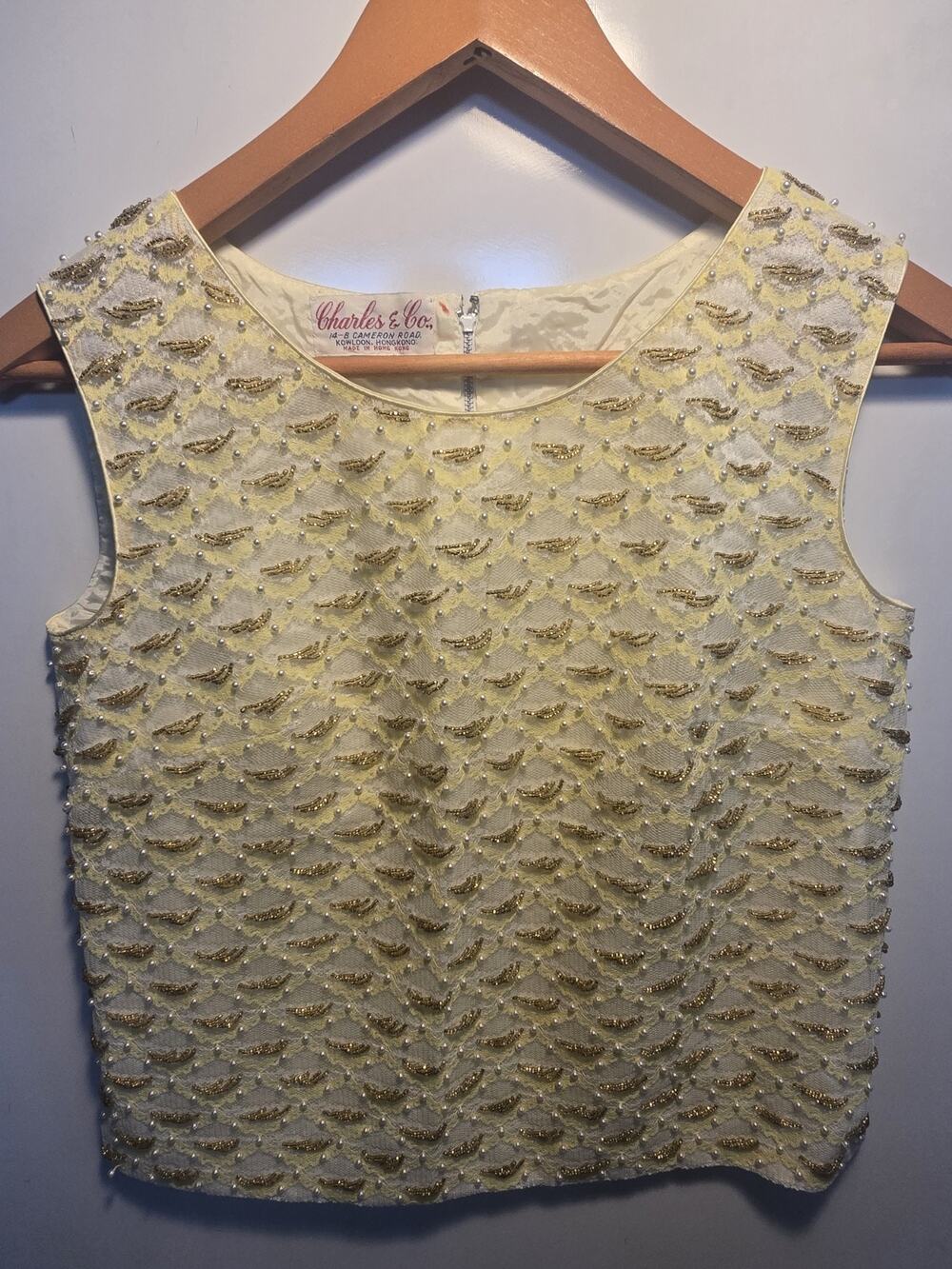 White Beaded Top Vintage 1960s Women’s 34 CHARLES & CO Sleeveless Shell Blouse